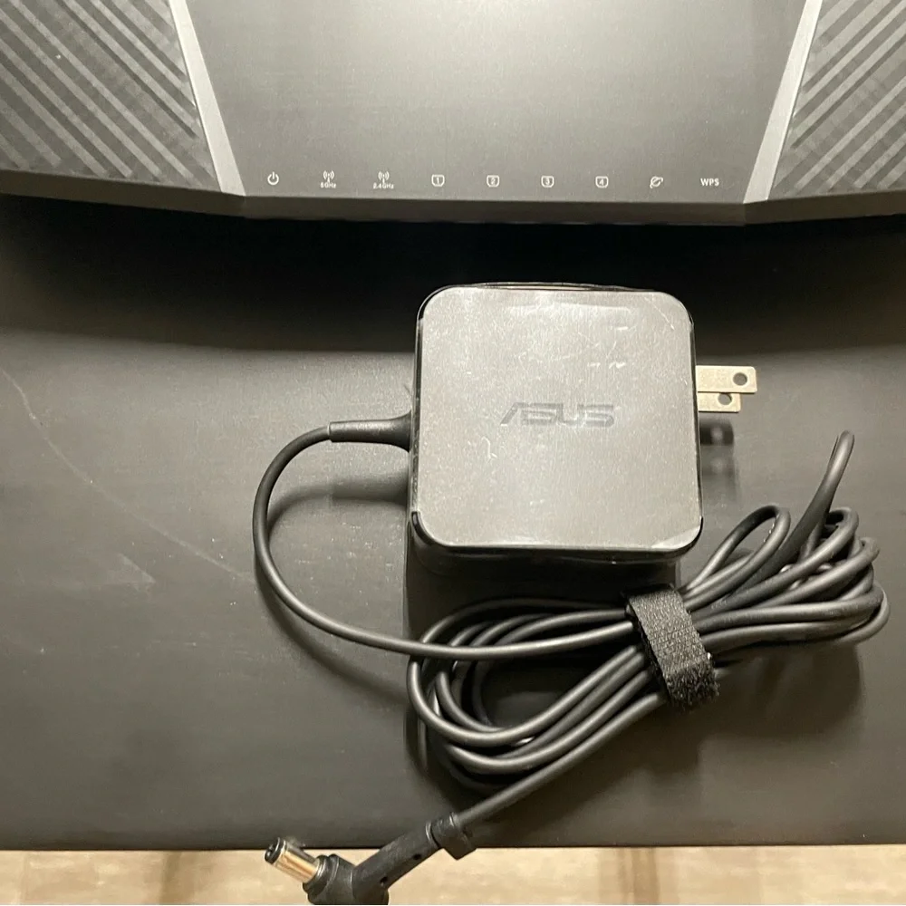 Asus Gaming High Speed Router! In great condition! - Picture 3 of 7